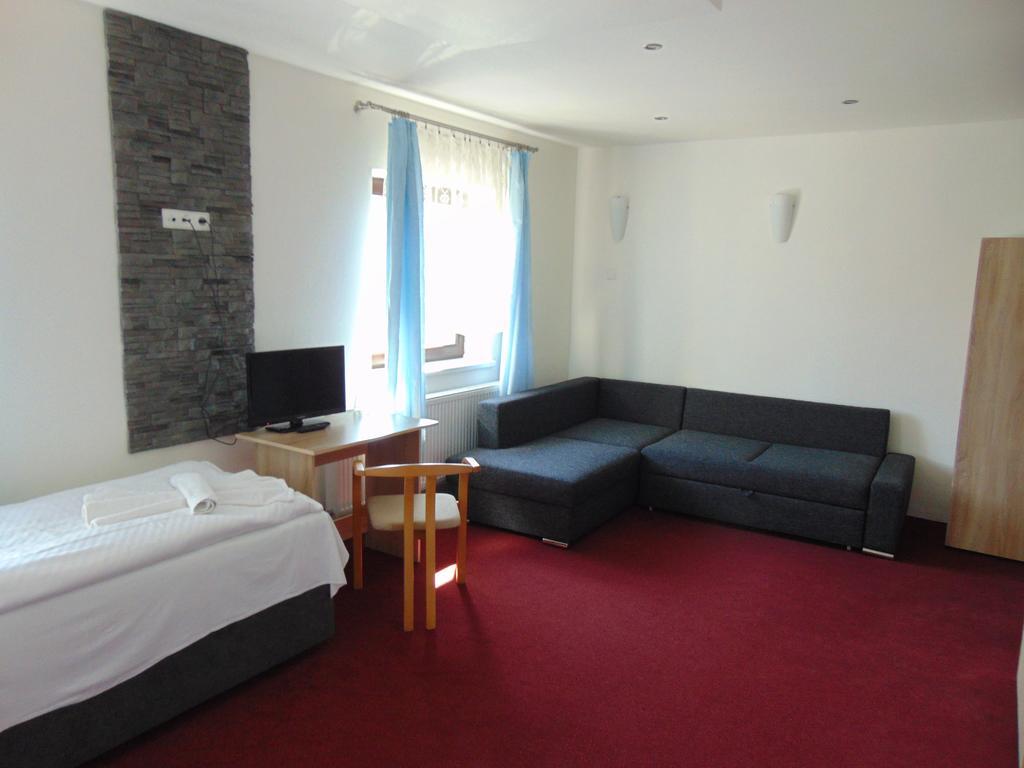Hotel Isora Ostrava Exterior foto